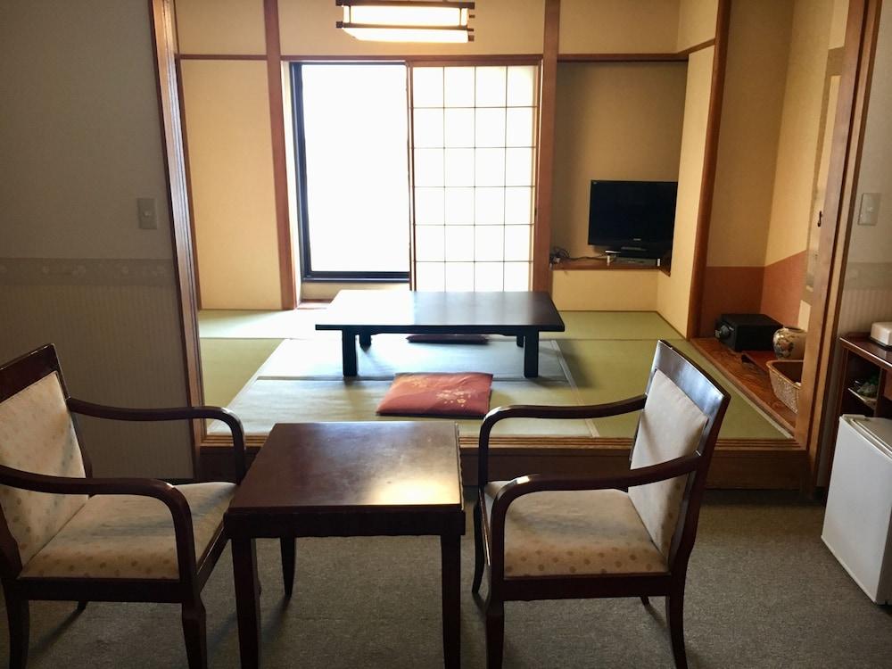 Ueno Terminal Hotel Tokio Buitenkant foto